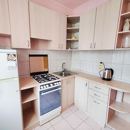 Apartment On Peremogy Square Київ Екстер'єр фото