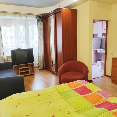 Apartment On Peremogy Square Київ Екстер'єр фото