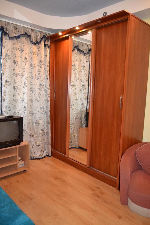 Apartment On Peremogy Square Київ Екстер'єр фото